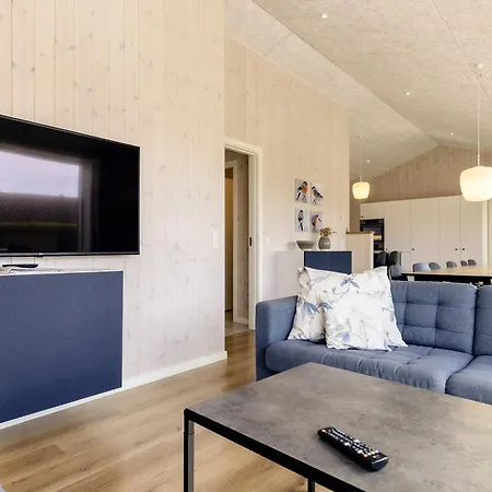 Holiday home 14 Person In *