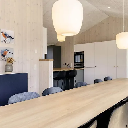 Сasa de vacaciones 14 Person In