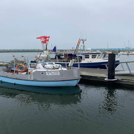 14 Person In * Hadsund